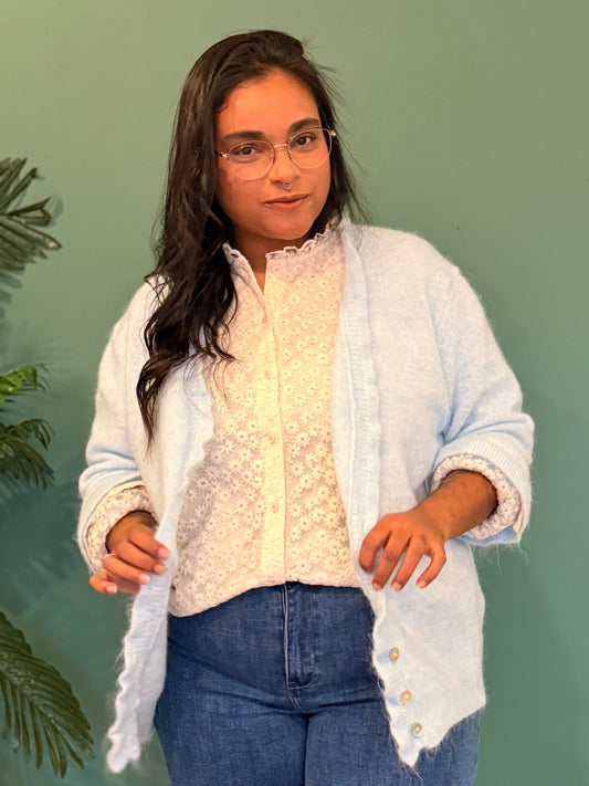 CARDIGÃ AZUL COM BOTÕES PÉROLAS