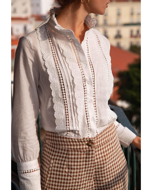 CAMISA BRANCA FOLHOS